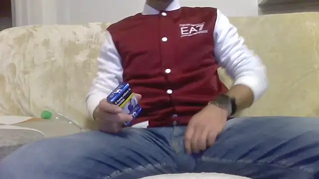 Snapshot of Eroshotlicker chatting on January 2026 09:35:02 PM Eroshotlicker online show from January 2026 09:35:02 PM