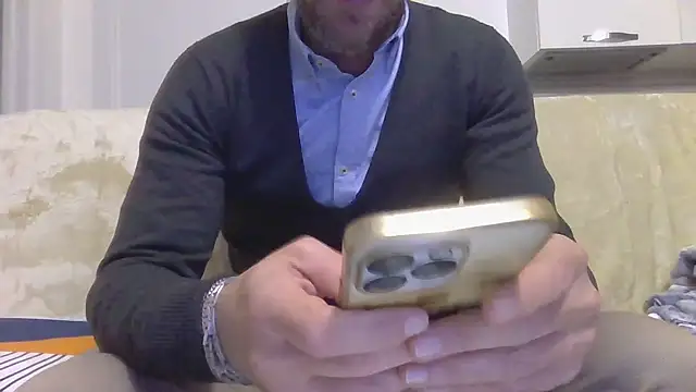 Snapshot of Eroshotlicker chatting on February 2026 09:31:02 PM Eroshotlicker online show from February 2026 09:31:02 PM