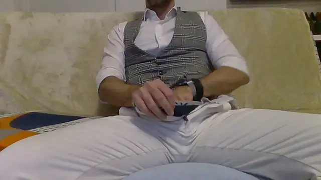 Snapshot of Eroshotlicker chatting on February 2026 09:46:01 PM Eroshotlicker online show from February 2026 09:46:01 PM