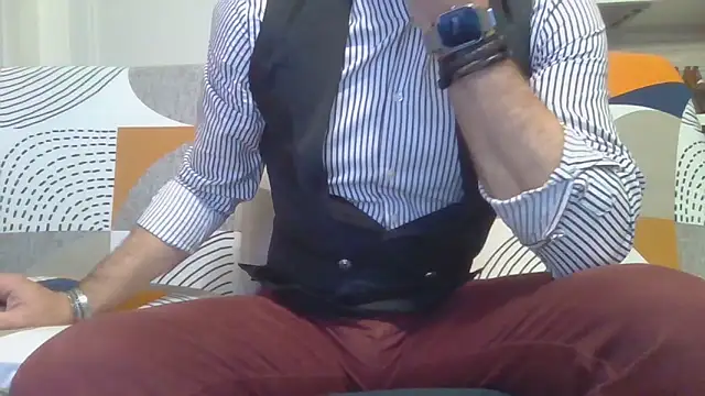 Snapshot of Eroshotlicker chatting on March 2026 09:43:02 PM Eroshotlicker online show from March 2026 09:43:02 PM