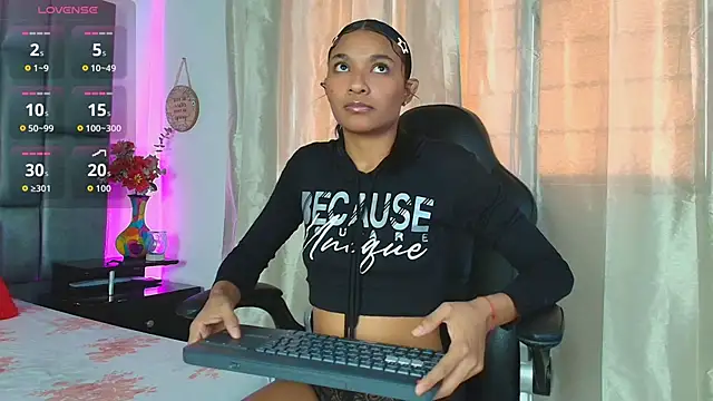 TashaNaughty4u online show from June 2026 07:34:02 PM
