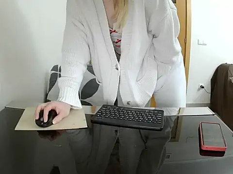 Snapshot of Adelyxveex chatting on December 2025 12:41:02 AM Adelyxveex online show from December 2025 12:41:02 AM