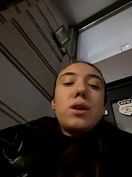 Snapshot of CristinaSw chatting on December 2025 08:16:02 PM CristinaSw online show from December 2025 08:16:02 PM