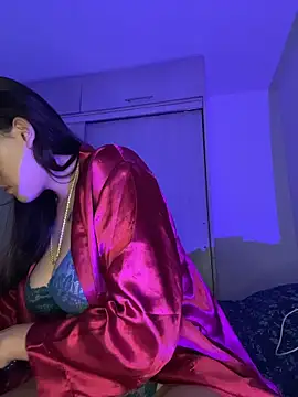 Snapshot of Samantafoxx_ chatting on December 2025 09:09:01 PM Samantafoxx online show from December 2025 09:09:01 PM