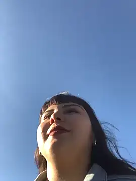 Snapshot of Yuliks_ chatting on November 2025 11:55:02 AM Yuliks online show from November 2025 11:55:02 AM