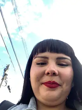 Snapshot of Yuliks_ chatting on November 2025 01:14:02 PM Yuliks online show from November 2025 01:14:02 PM