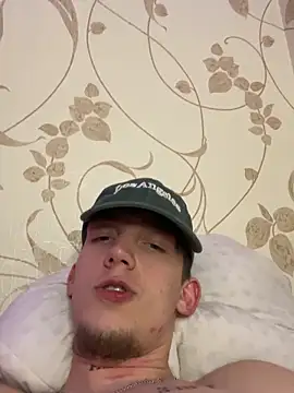 Snapshot of Rabizoon chatting on December 2025 02:01:01 PM Rabizoon online show from December 2025 02:01:01 PM