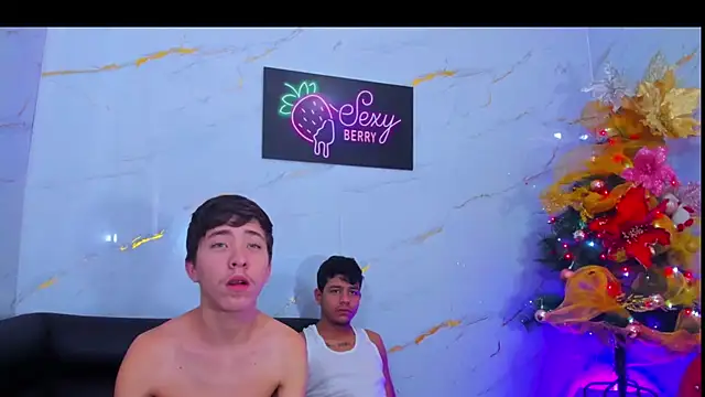 Snapshot of Lester_james2 chatting on November 2025 05:43:01 AM Lester james2 online show from November 2025 05:43:01 AM