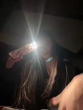 IM SARA1 online show from December 2025 04:53:01 AM