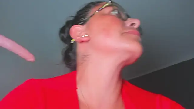 sophie 1  online show from February 2026 12:36:01 AM