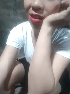 tieutam122 online show from January 2026 02:15:01 AM