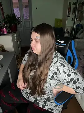 MariasV online show from December 2025 05:10:02 PM