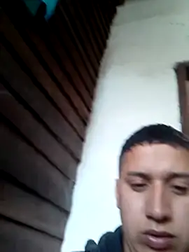 Alvarezz0202 online show from June 2026 05:11:02 PM