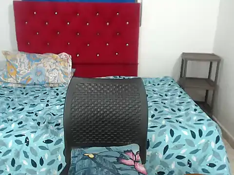 Snapshot of libby_blonde chatting on December 2025 02:04:02 PM libby blonde online show from December 2025 02:04:02 PM