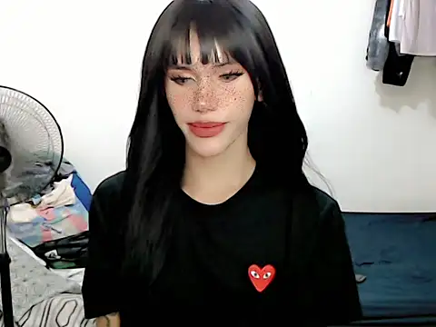 Snapshot of superhotbabe chatting on November 2025 03:34:01 PM superhotbabe online show from November 2025 03:34:01 PM