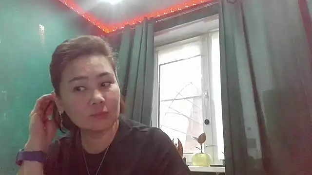 Nettie Allie online show from December 2025 10:56:02 AM