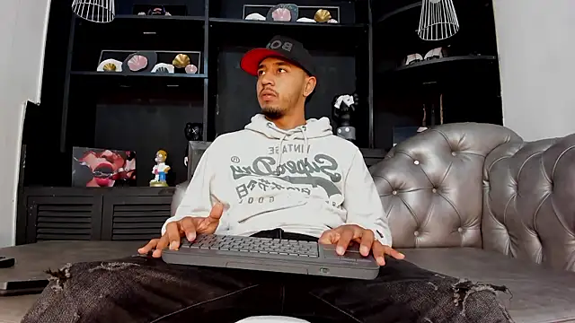 Brand Collins online show from January 2026 08:10:02 PM