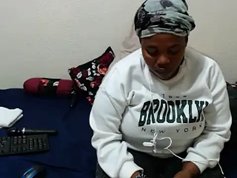 KittyPussyZA online show from May 2026 11:18:01 AM