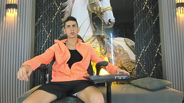 Snapshot of twink_scott_ chatting on February 2026 01:54:02 PM twink scott online show from February 2026 01:54:02 PM