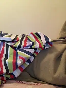 Snapshot of ___Hannah___ chatting on December 2025 12:37:02 AM Hannah online show from December 2025 12:37:02 AM