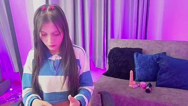 Snapshot of TiinaJonus_ chatting on February 2026 04:13:02 AM TiinaJonus online show from February 2026 04:13:02 AM