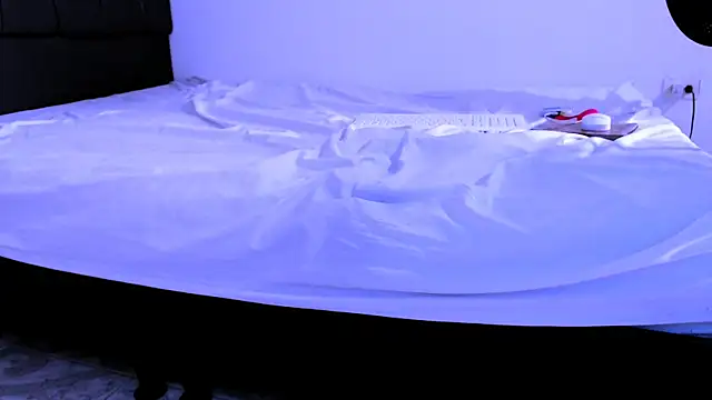 Snapshot of NoaLeon21 chatting on November 2025 07:05:02 PM NoaLeon21 online show from November 2025 07:05:02 PM