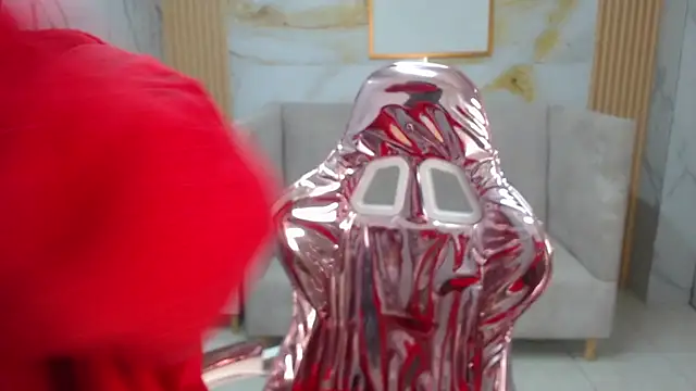 serabella s online show from December 2025 01:08:01 PM