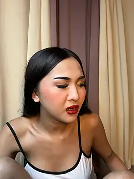 Diannellove online show from June 2026 05:12:02 PM