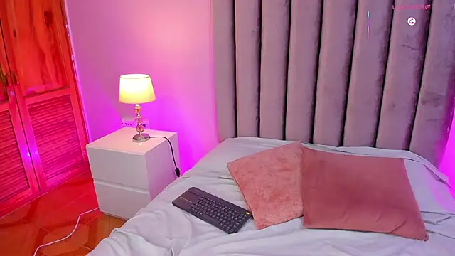 Little Angelica18 online show from March 2026 07:30:02 PM