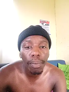 Snapshot of KwaBhebhelicious chatting on December 2025 02:55:01 PM KwaBhebhelicious online show from December 2025 02:55:01 PM