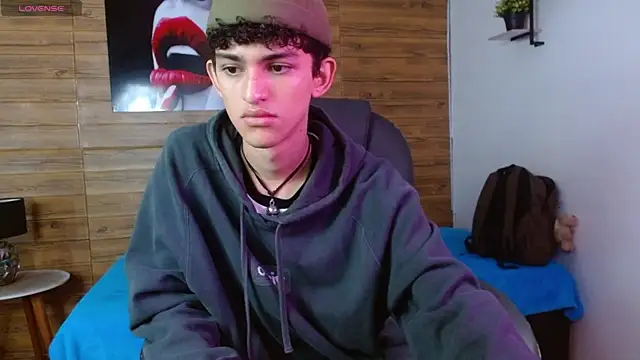 Snapshot of Michaelkoiv chatting on November 2025 12:07:01 PM Michaelkoiv online show from November 2025 12:07:01 PM