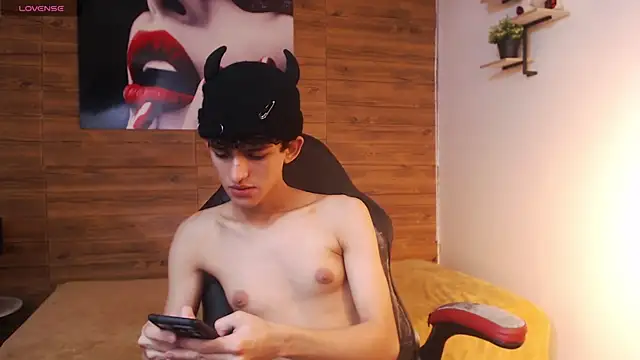 Michaelkoiv online show from January 2026 12:43:01 PM