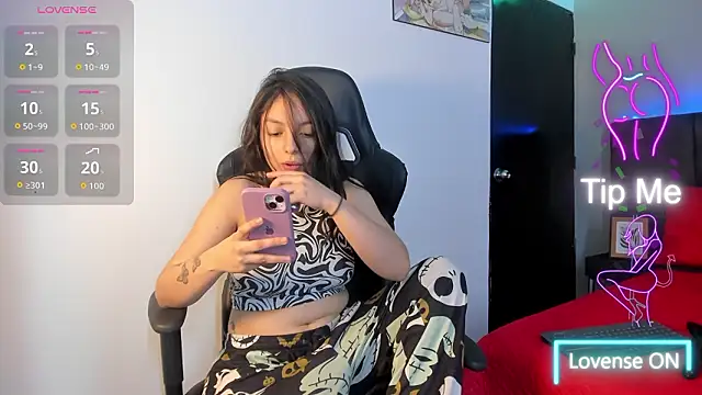 Charlie 777  online show from February 2026 09:41:01 PM