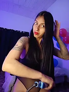 Im Kloe online show from June 2026 06:46:02 PM