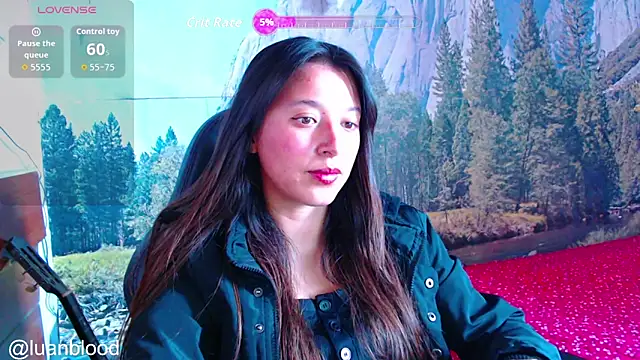 luanablood online show from December 2025 06:48:02 PM