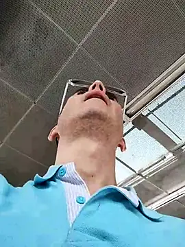 Snapshot of Fuegosutil chatting on November 2025 03:48:02 PM Fuegosutil online show from November 2025 03:48:02 PM