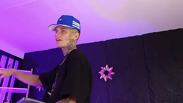 Snapshot of Paulo_527 chatting on February 2026 10:04:01 PM Paulo 527 online show from February 2026 10:04:01 PM