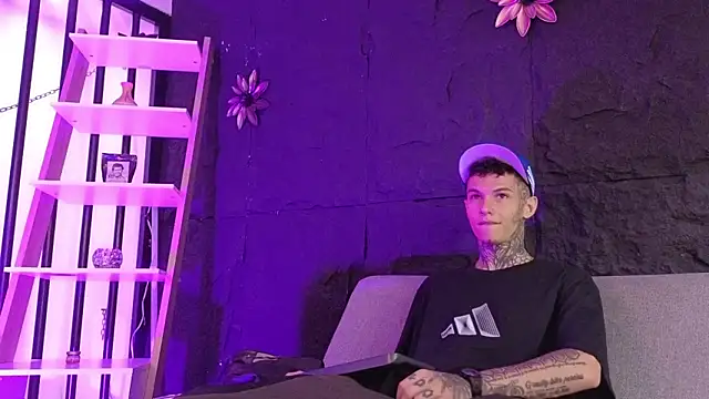 Snapshot of Paulo_527 chatting on February 2026 07:25:02 PM Paulo 527 online show from February 2026 07:25:02 PM