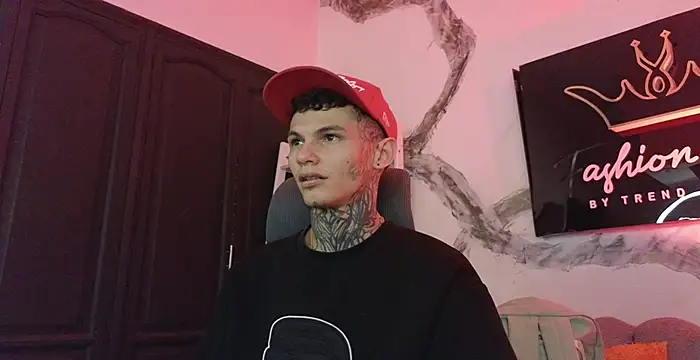 Snapshot of Paulo_527 chatting on February 2026 04:46:02 AM Paulo 527 online show from February 2026 04:46:02 AM