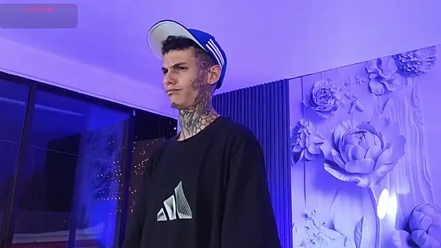 Snapshot of Paulo_527 chatting on March 2026 06:04:02 AM Paulo 527 online show from March 2026 06:04:02 AM