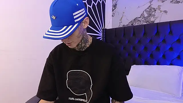 Snapshot of Paulo_527 chatting on March 2026 05:02:02 AM Paulo 527 online show from March 2026 05:02:02 AM