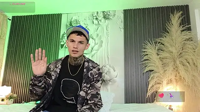 Snapshot of Paulo_527 chatting on March 2026 12:22:01 PM Paulo 527 online show from March 2026 12:22:01 PM