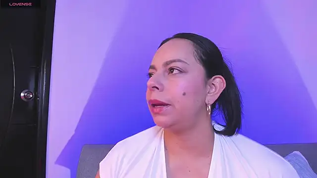 Snapshot of jimena_chic1 chatting on March 2026 02:01:01 PM jimena chic1 online show from March 2026 02:01:01 PM