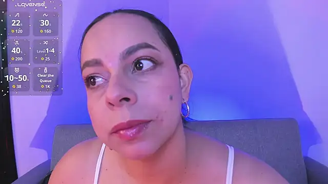 Snapshot of jimena_chic1 chatting on March 2026 04:18:01 PM jimena chic1 online show from March 2026 04:18:01 PM