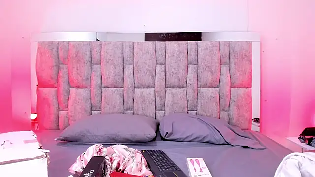 ZafiraNavarro online show from March 2026 08:15:02 PM