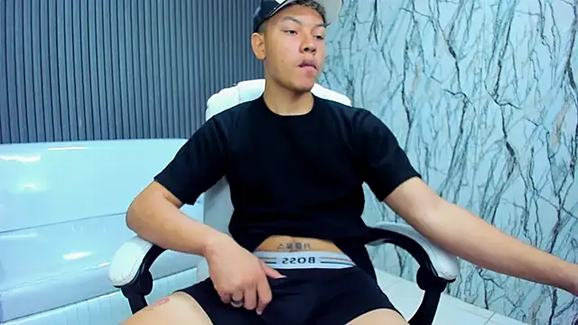 Snapshot of marcus_20 chatting on December 2025 02:34:01 PM marcus 20 online show from December 2025 02:34:01 PM