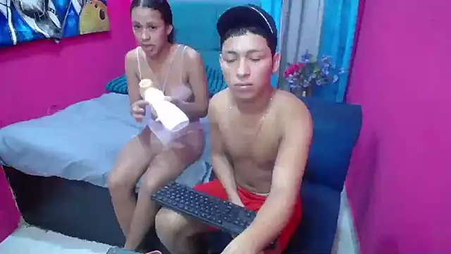 Snapshot of twinks_fuck chatting on December 2025 10:15:02 PM twinks fuck online show from December 2025 10:15:02 PM