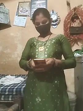 Snapshot of Pooja_bhabhi00 chatting on November 2025 11:34:02 AM Pooja bhabhi00 online show from November 2025 11:34:02 AM