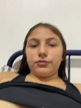 Snapshot of Emily_milk_1 chatting on February 2026 02:01:02 PM Emily milk 1 online show from February 2026 02:01:02 PM