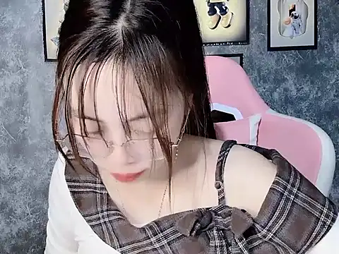 Aria5999 online show from December 2025 09:09:01 PM